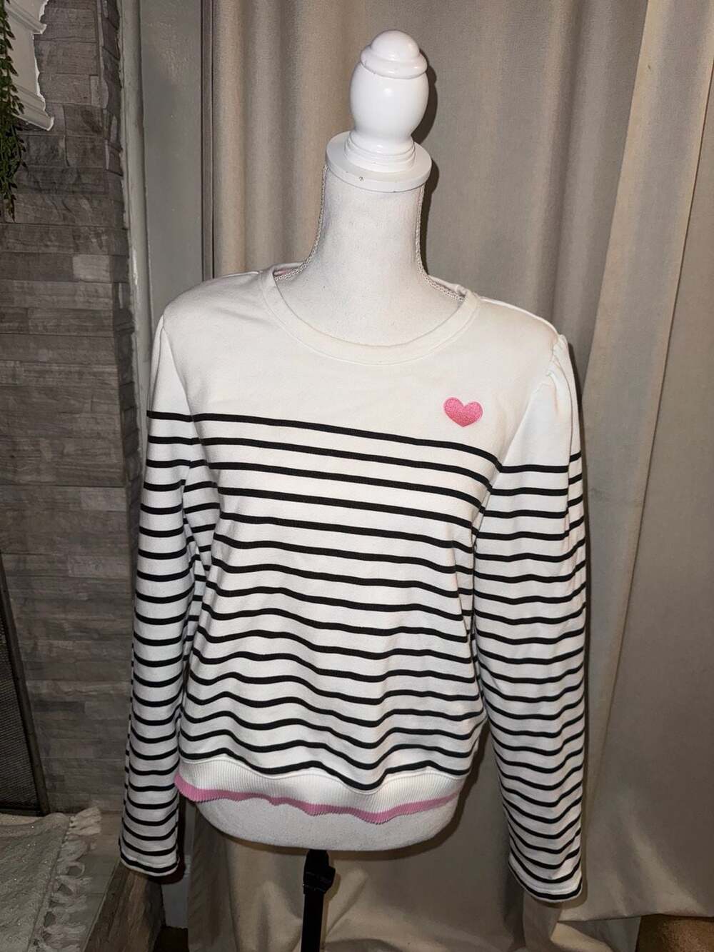 Charter Club Sweatshirt Size XL Striped Heart Pullover White Black Pink